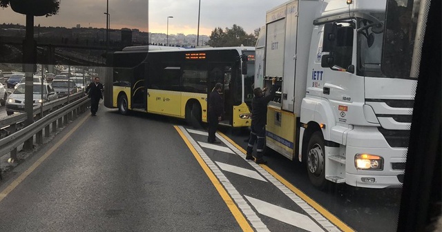 Son dakika! Okmeydanı&#039;nda metrobüs arızası