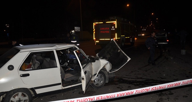 Ankara&#039;da trafik kazası; 2 yaralı