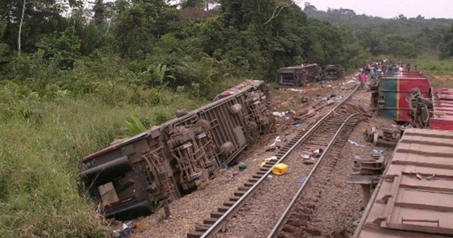 Demokratik Kongo&#039;da tren raydan çıktı: 40 ölü