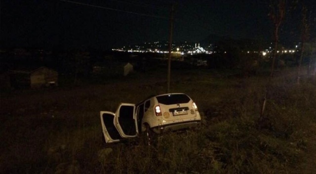 Dur ihtarına uymayan sürücü polislere çarptı: 1 şehit