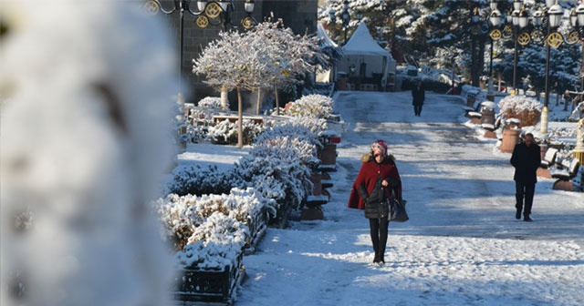 Meteoroloji uyardı... İstanbul&#039;a kar geliyor!