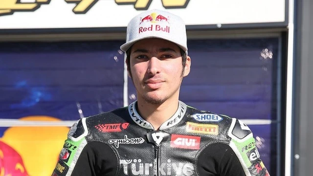 Milli motosikletçi kaza geçirdi
