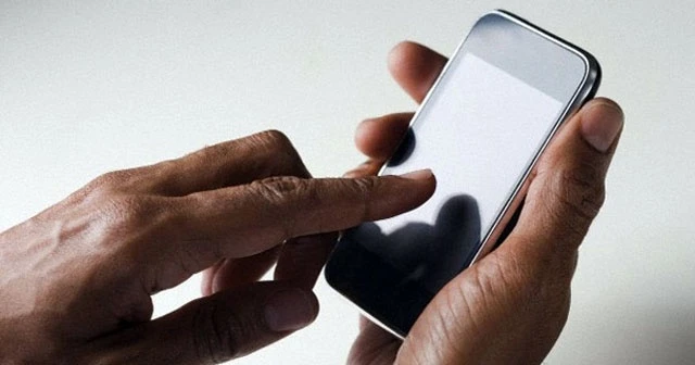 Yurt dışından getirilen telefonlarda harç bedeli artırıldı