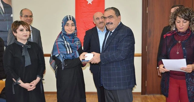 ‘İnsan Hakları Resim Yarışması'nda ilk üç derece İhlas Koleji'nin