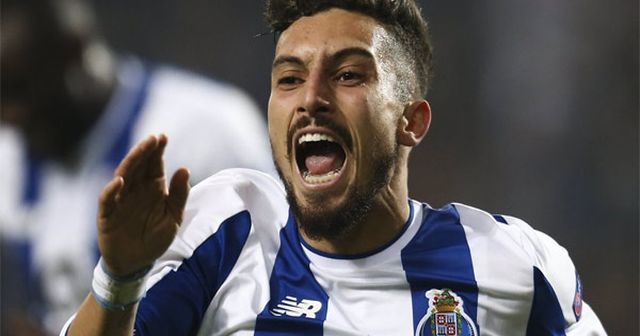 Alex Telles&#039;ten Galatasaray&#039;a transfer müjdesi