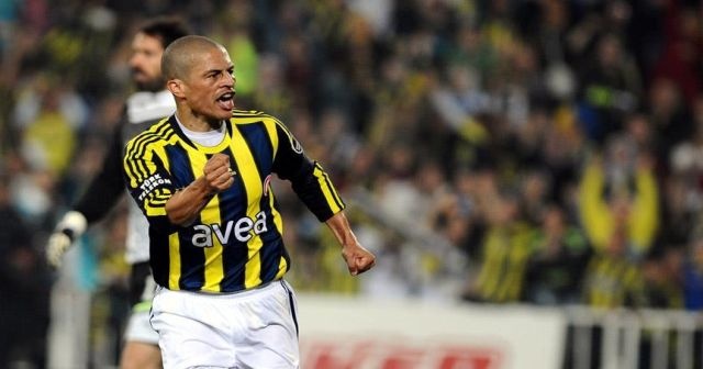 Alex&#039;ten Ersun Yanal&#039;a destek