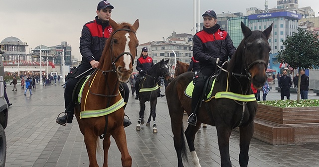 Atlı polislere yılbaşı görevi