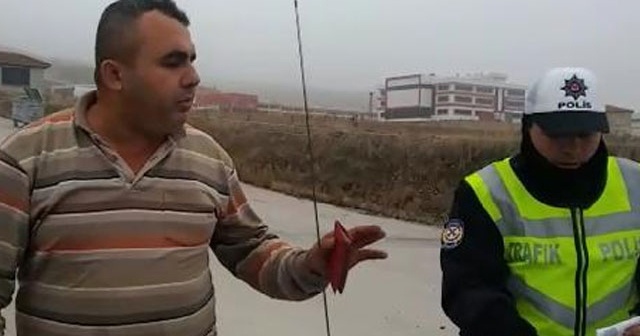 Ceza yazan polise önce tepki gösterdi, ardından teşekkür etti