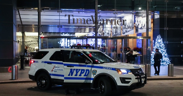 CNN&#039;in New York ofisinde bomba alarmı, canlı yayın durduruldu