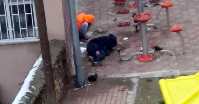 Çocuk parkında kan donduran görüntü! Baygın halde buldular...