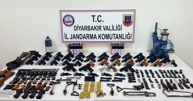 Diyarbakır'da silah kaçakçılığı operasyonu: 5 gözaltı