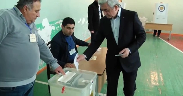 Ermenistan’da halk sandığa gitti