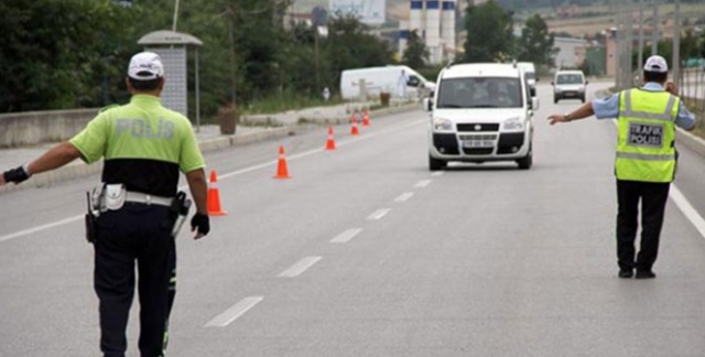 Eskişehir&#039;de &quot;drift&quot; yapan alkollü sürücüye rekor ceza geldi