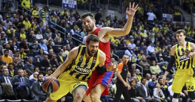 Fenerbahçe 15 sayı geriden geldi, üst üste 15. maçını kazandı