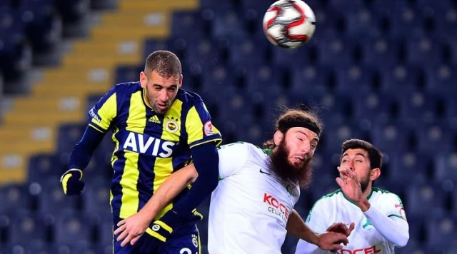Fenerbahçe avantajı Slimani'yle kaptı