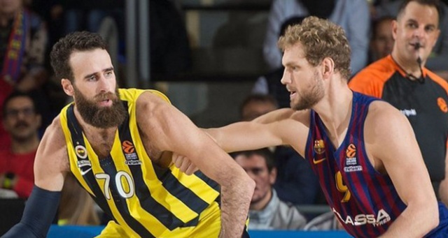 Fenerbahçe Basketbol Takımı maç fazlasıyla lider oldu