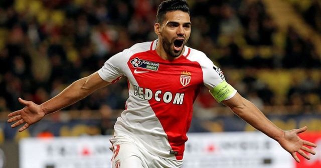 Galatasaray&#039;da Radamel Falcao bombası!