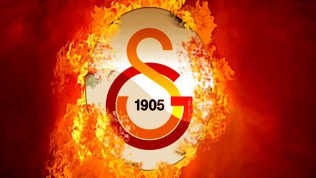 Galatasaray sporcularını taşıyan uçaktan zorunlu iniş!