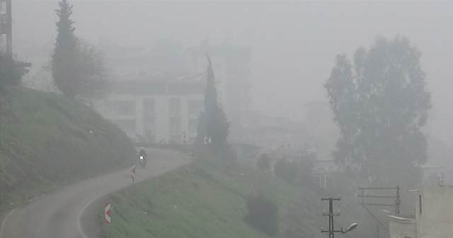 Hatay’da yoğun sis hayatı olumsuz etkiledi