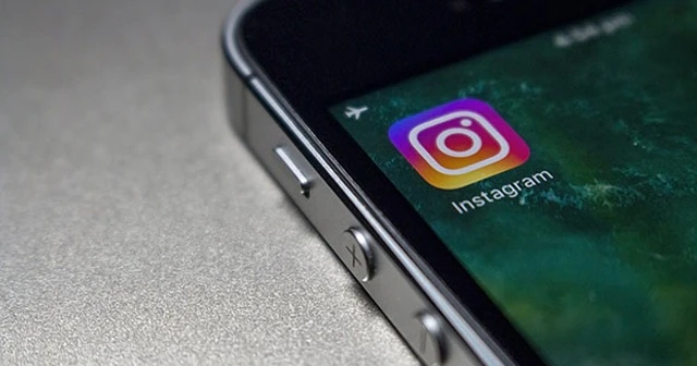 Her iki kişiden biri Instagram kullanıyor