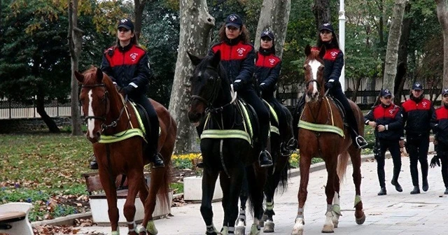 İstanbul Emniyeti&#039;nin kadın süvarileri ilk devriyede