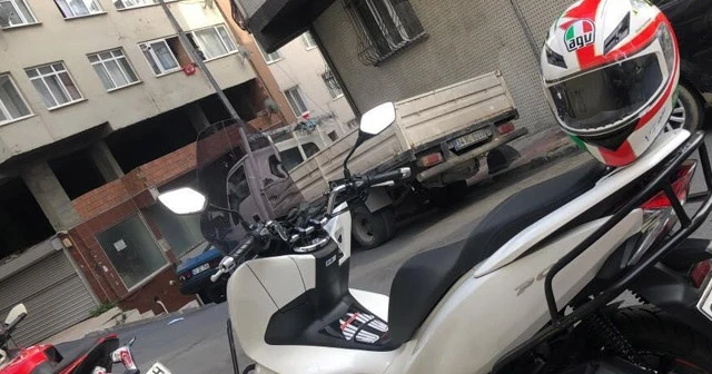 İstanbul’un göbeğinde motosiklet hırsızlığı kamerada