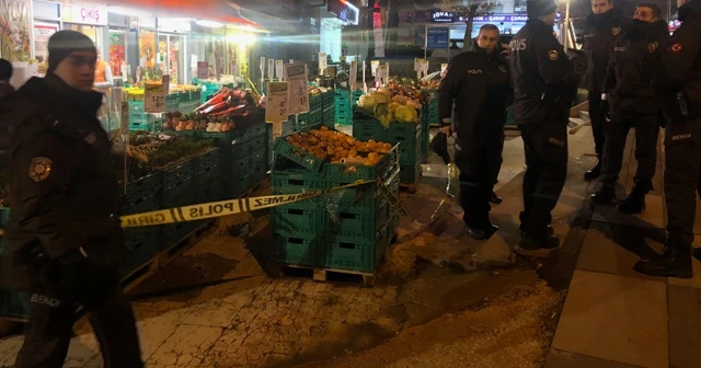 Kıskandığı kız arkadaşını 44 yerinden bıçaklayarak öldürdü