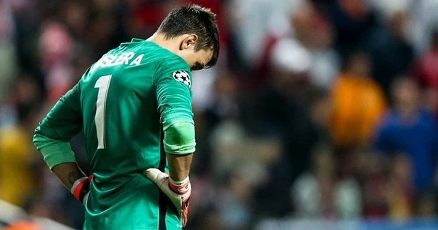 Muslera: Kaleci olmamak için ağlıyordum