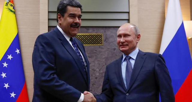 Putin ile görüşen Maduro: &#039;Ayağa kalktık ve zafer kazanacağız&#039;