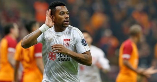 Robinho resmen Başakşehir&#039;de