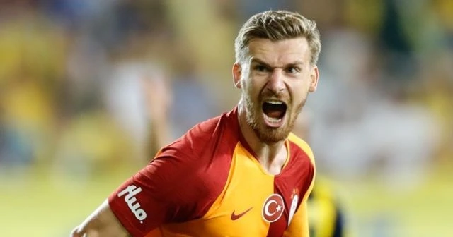 Serdar Aziz Fenerbahçe'ye doğru