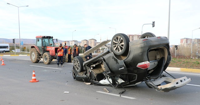 Takla atan otomobilden burnu bile kanamadı