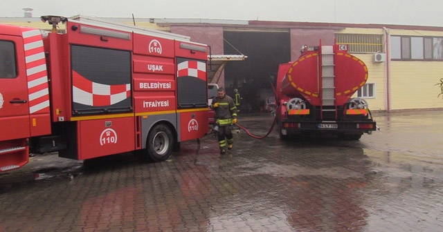 Uşak’ta fabrika yangını