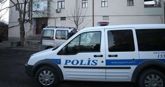 14 yaşındaki çocuk annesini öldürdü
