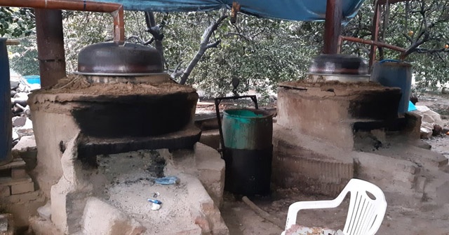 Adana'da 2 bin litre kaçak içki ele geçirildi