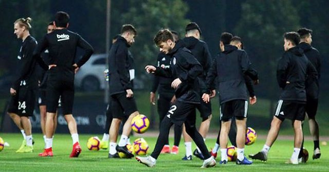 Beşiktaş&#039;ta, Akhisarspor maçı kafilesi belli oldu