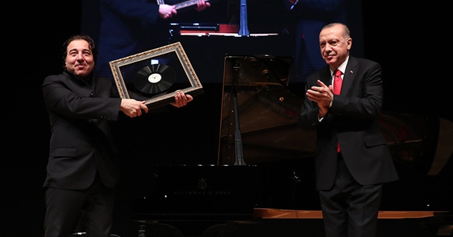Cumhurbaşkanı Erdoğan&#039;dan Fazıl Say&#039;a anlamlı hediye