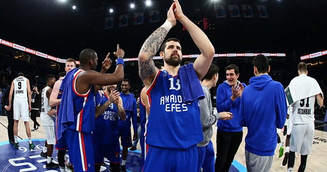 Euroleague&#039;deki Türk derbisi Anadolu Efes&#039;in