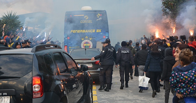 Fenerbahçe’ye Bursa’da taraftar morali