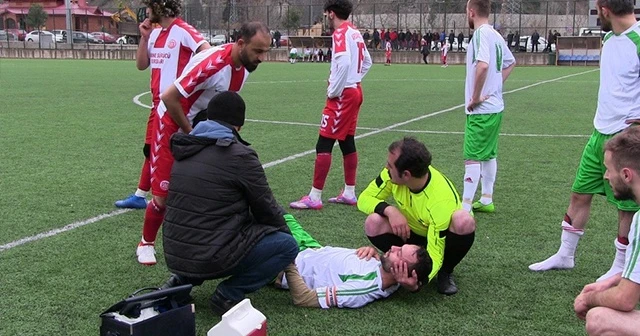 Futbolcu maç oynanırken bir anda yere yığıldı