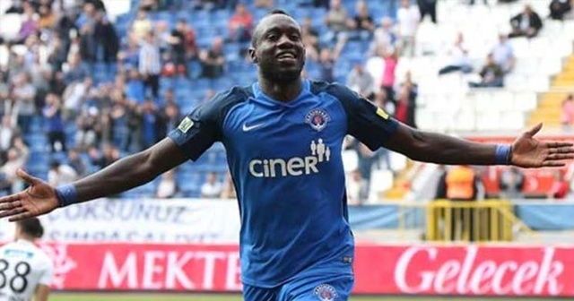 Galatasaray bomba transferi açıkladı