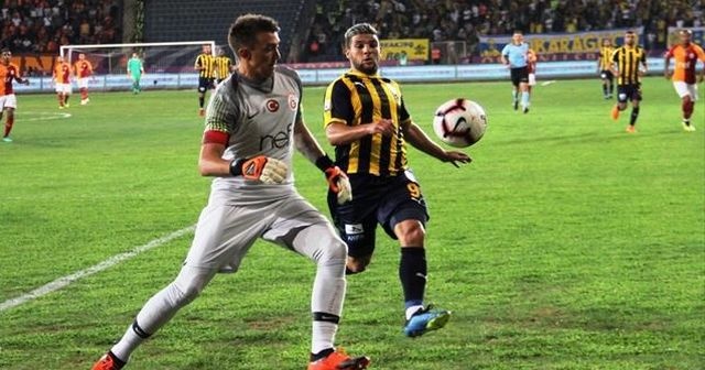 Galatasaray ikinci yarının perdesini Ankaragücü ile açıyor