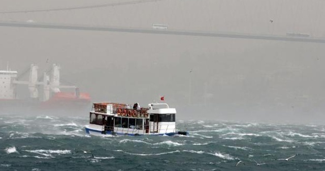 İstanbul Boğazı gemi trafiğine kapatıldı