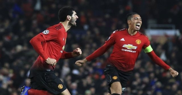 Manchester United&#039;da Fellaini birkaç hafta takımdan uzak kalacak