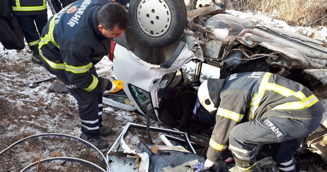 Nevşehir’de iki otomobil kafa kafaya çarpıştı: 2 ölü, 2 yaralı