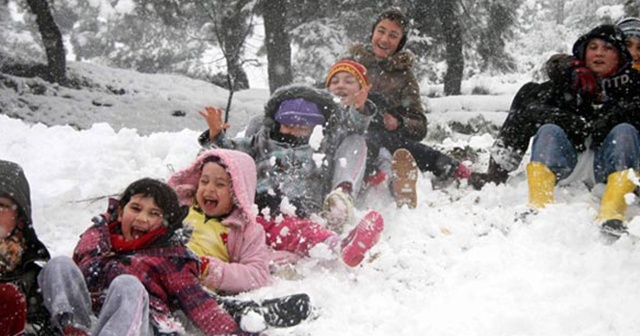 Okullar tatil mi? İşte yarın okulların tatil olduğu iller