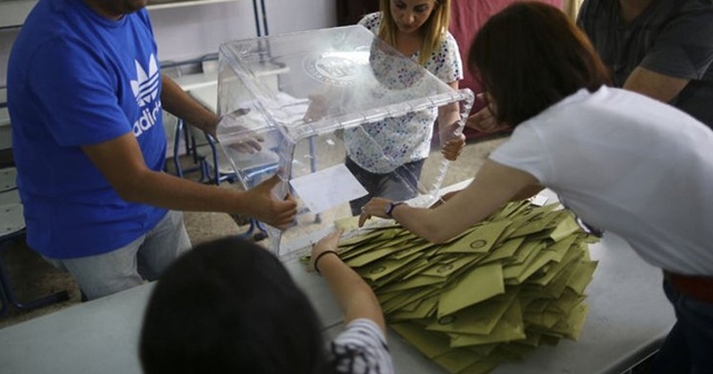 Siyasi partilerin birleşik oy pusulasındaki yerleri belirlendi