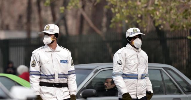 Tahran&#039;da hava kirliliği nedeniyle &#039;sokağa çıkmayın&#039; uyarısı