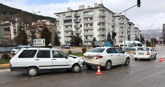 Tokat&#039;ta zincirleme kaza: 6 yaralı