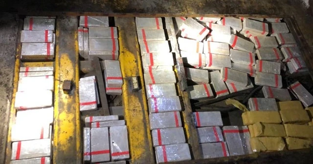 Van'da bir tırda 133 kilo eroin ele geçirildi